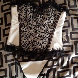 Cream corsett with matching g-string
